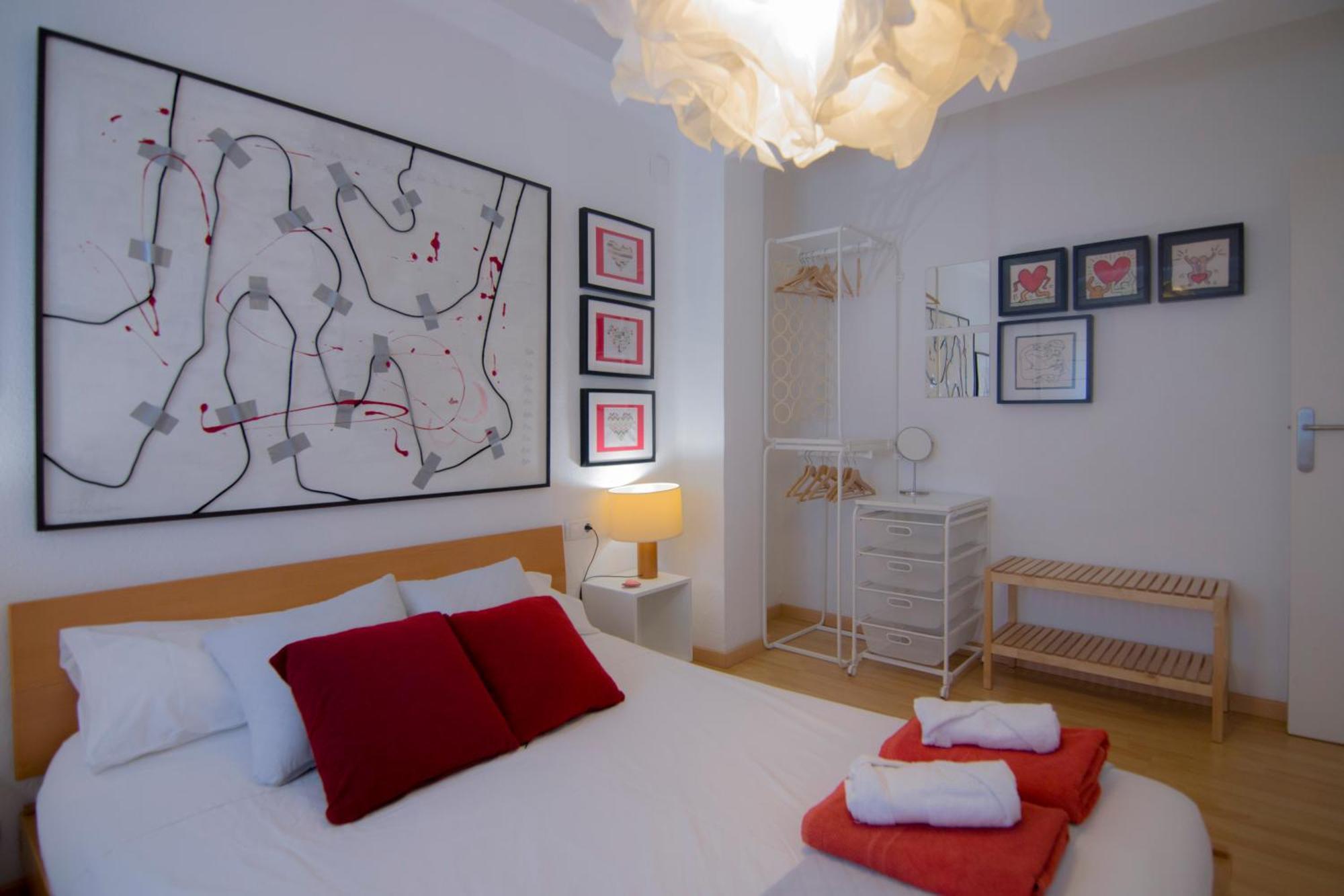 Luminoso. Comodo. Acogedor. Wifi. Junto A Ave 瓦伦西亚 外观 照片